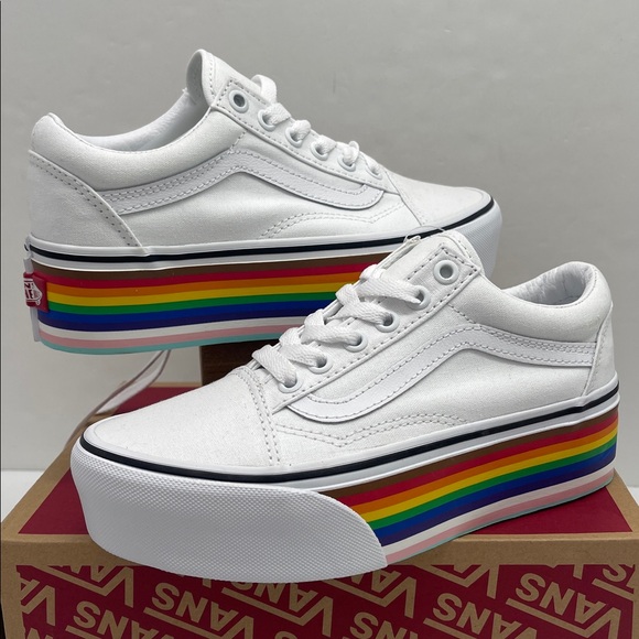 Vans WMNS Old Skool Stacked
Pride Rainbow
VN0A7Q5MRNC Platform Sneakers - Picture 9 of 16